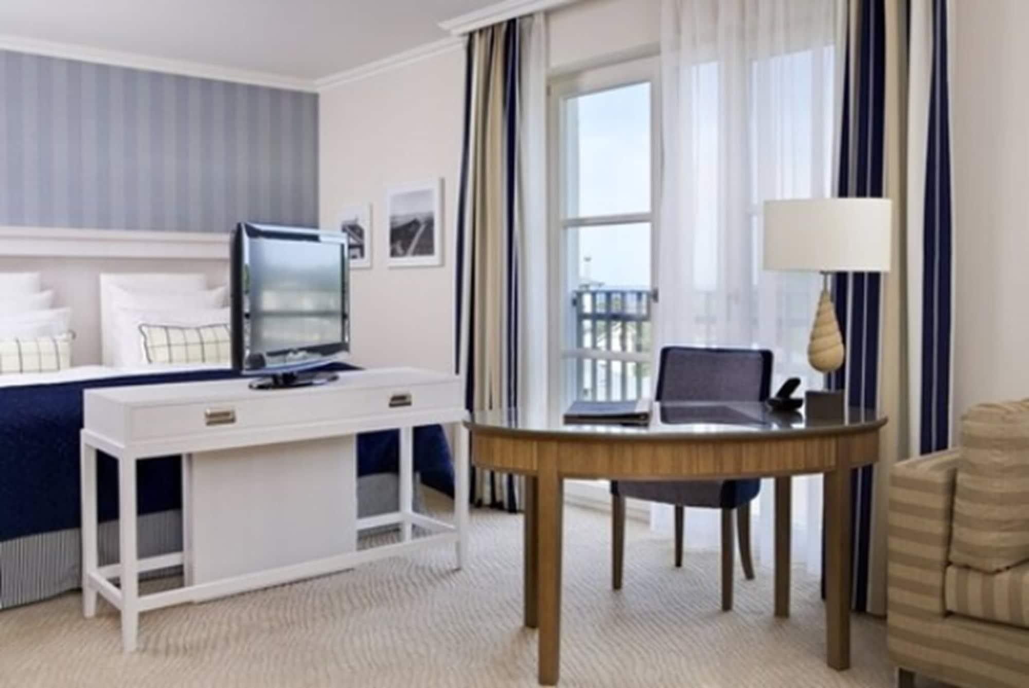 Steigenberger Grandhotel & Spa Heringsdorf Ngoại thất bức ảnh A room at the hotel