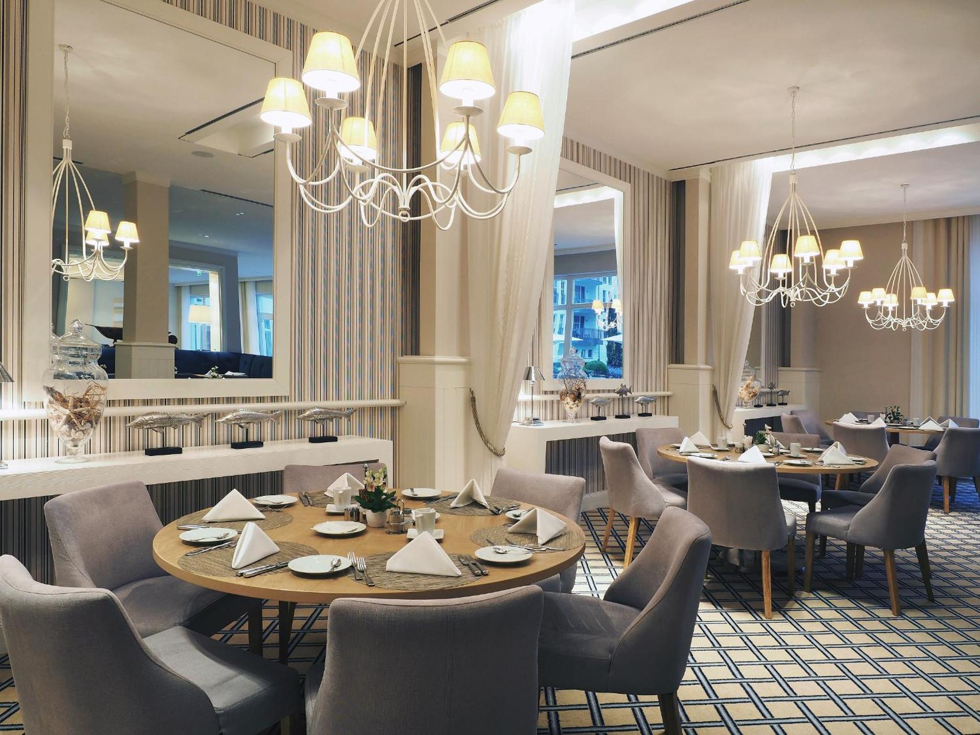 Steigenberger Grandhotel & Spa Heringsdorf Ngoại thất bức ảnh The restaurant