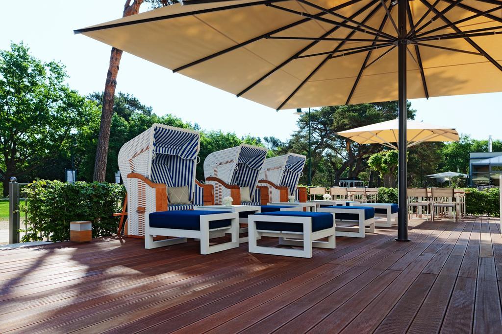 Steigenberger Grandhotel & Spa Heringsdorf Ngoại thất bức ảnh The beach chairs